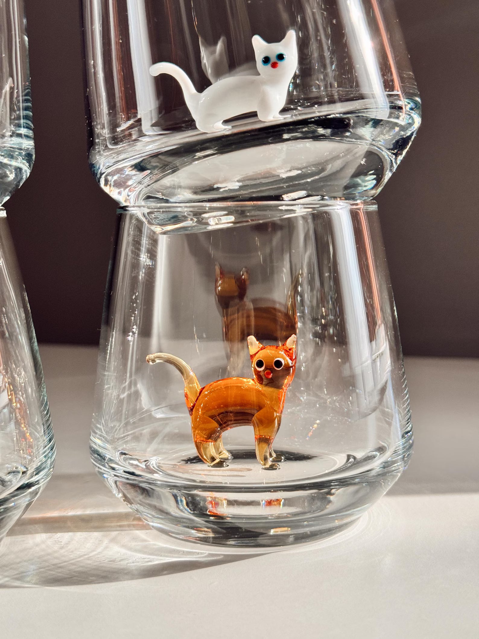 Drinking Murano Glass with Cat Figurine Wine Glass Wine Lover Gift Funny Wine Glass Wine Gifts Stemless Wine Glass