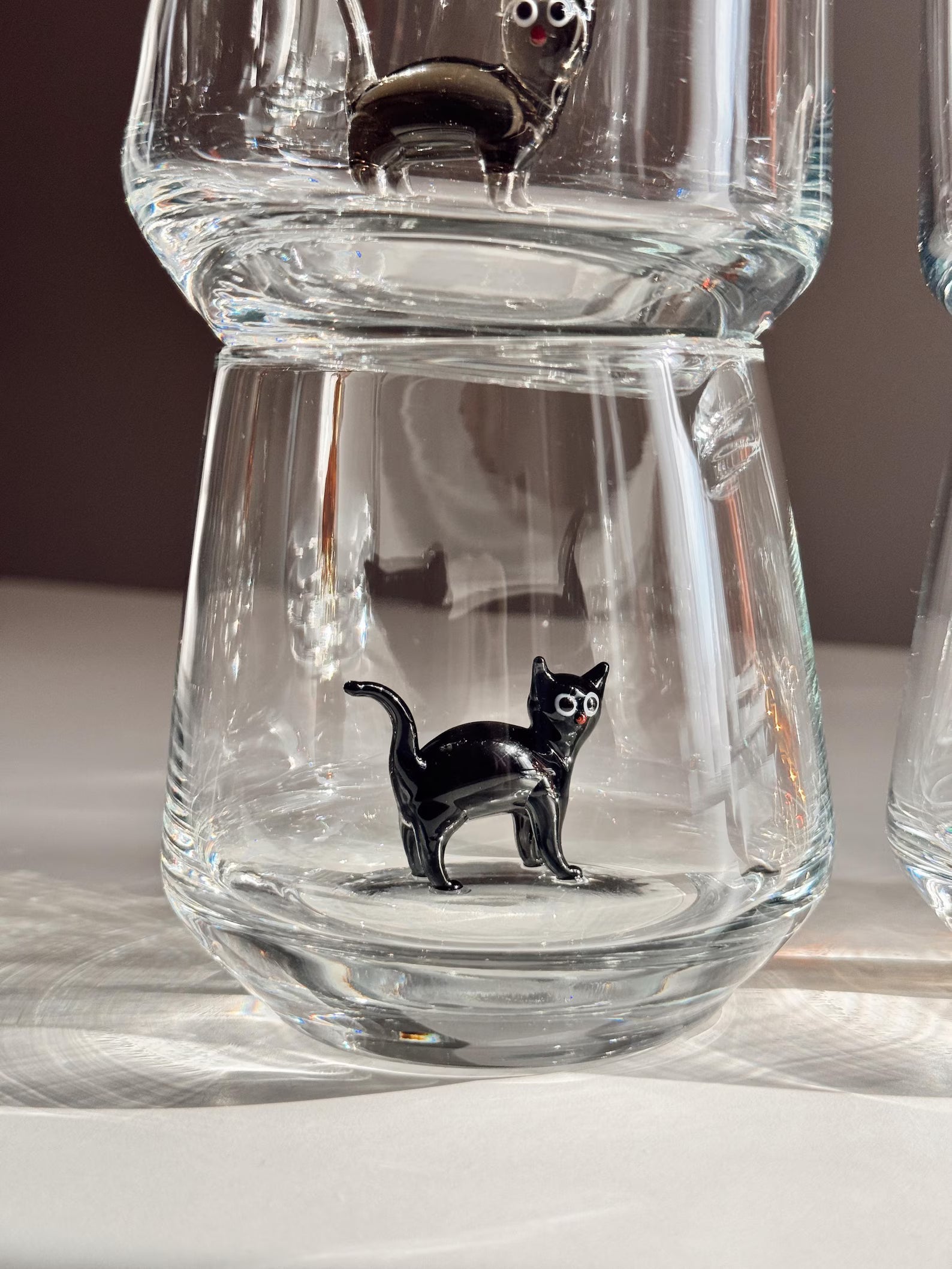 Drinking Murano Glass with Cat Figurine Wine Glass Wine Lover Gift Funny Wine Glass Wine Gifts Stemless Wine Glass