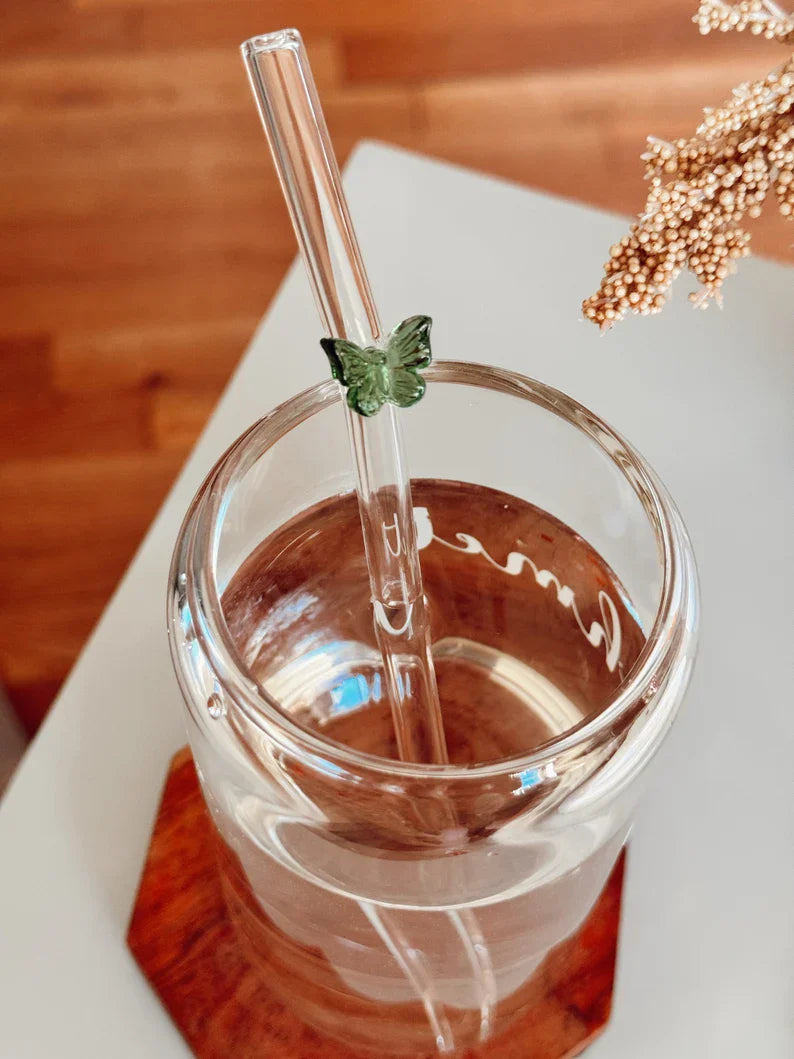 Straws with Tiny Animal Figures – Fun Handmade Drinkware