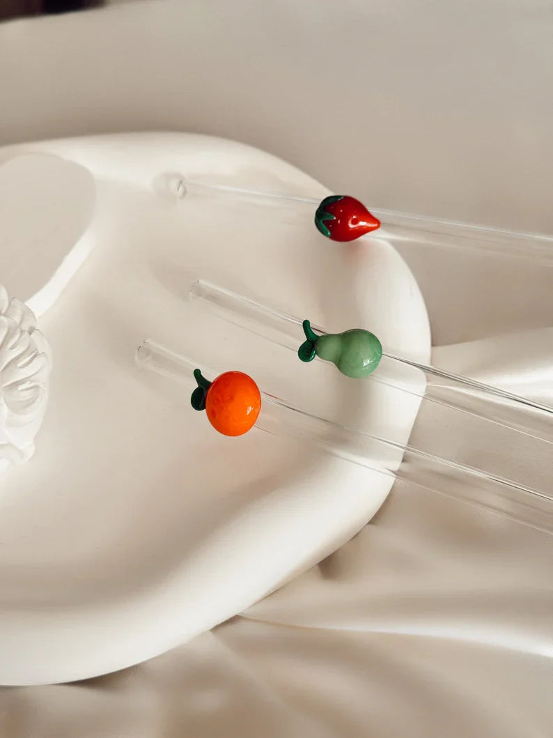 Straws with Tiny Animal Figures – Fun Handmade Drinkware