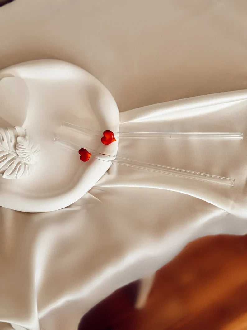 Straws with Tiny Animal Figures – Fun Handmade Drinkware